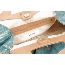 Green ONE SIZE Nine West Womens Handbag 127601 GARDNAQUA GE