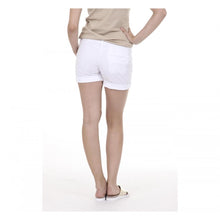 White 46 EUR - 10 US Fred Perry Womens Shorts 31502612 9100