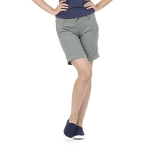 Green 26 US - 36 EUR Fred Perry Womens Shorts 31502641 7079